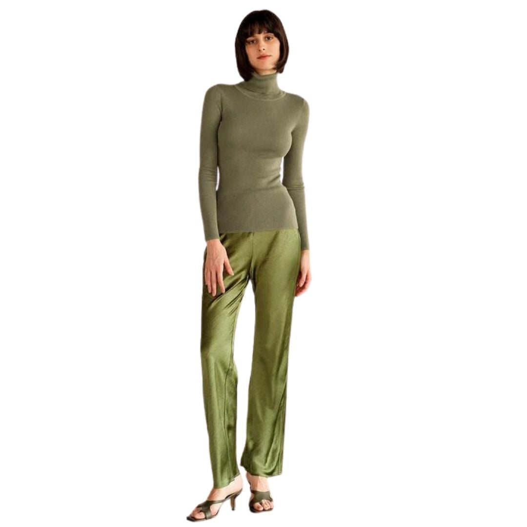 Buiten Blik Classic Turtleneck -Trui In Olive Grun